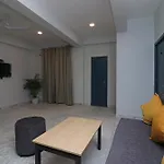 Hotel O Silver Key Deshapriya Park Near Kalighat Kali Temple