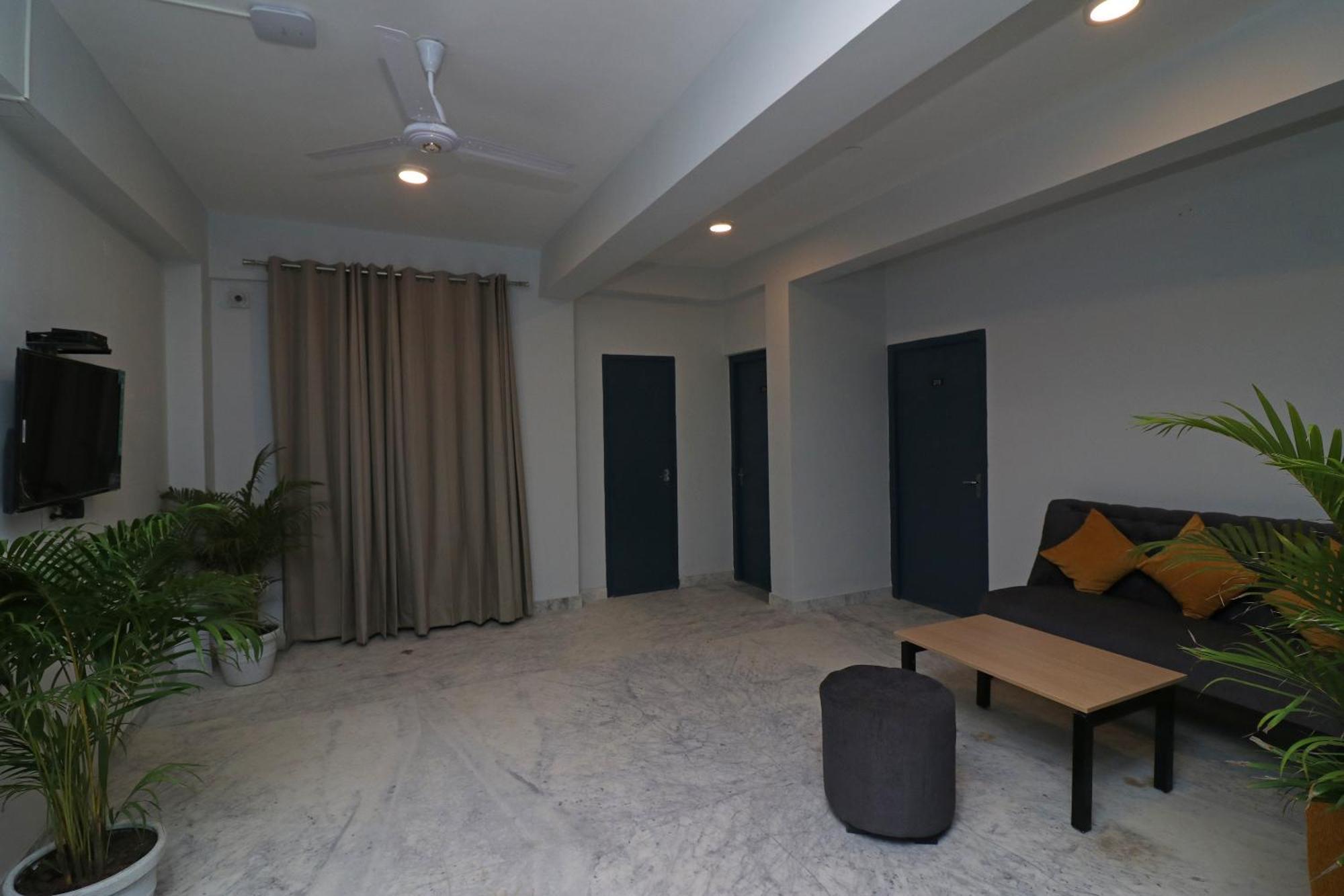 Hotel O Silver Key Deshapriya Park Near Kalighat Kali Temple Kolkata